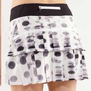 Lululemon Pace Setter Tennis Skort- VGUC- Seaside Dot White / Black / Ray
